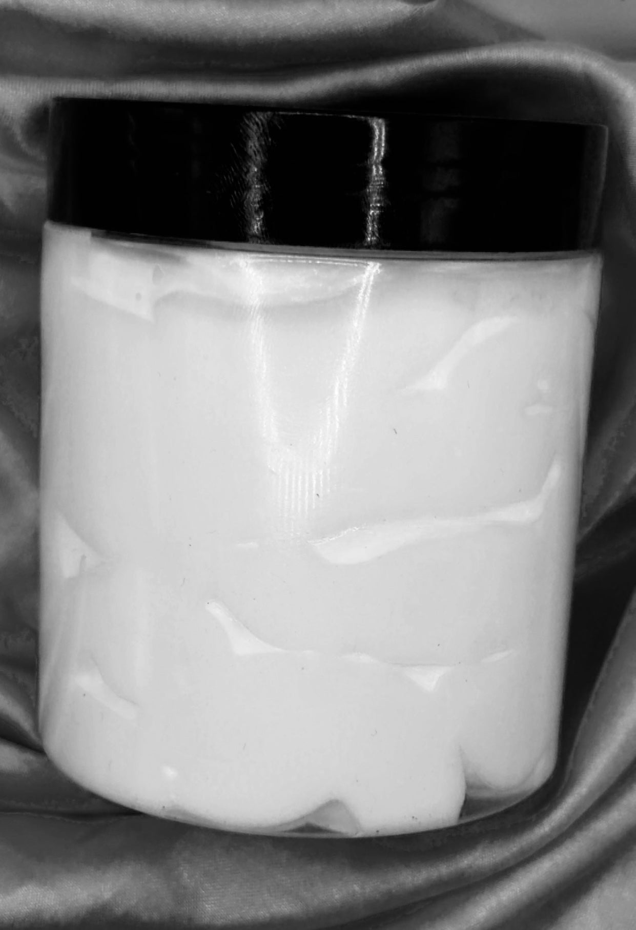 Whipped bawdy frosting
